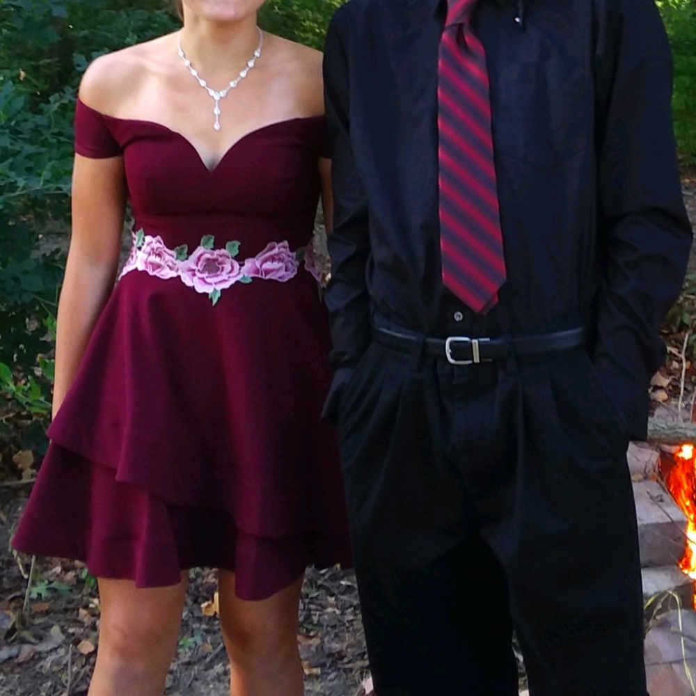 Maroon Off Shoulder Hoco Dress